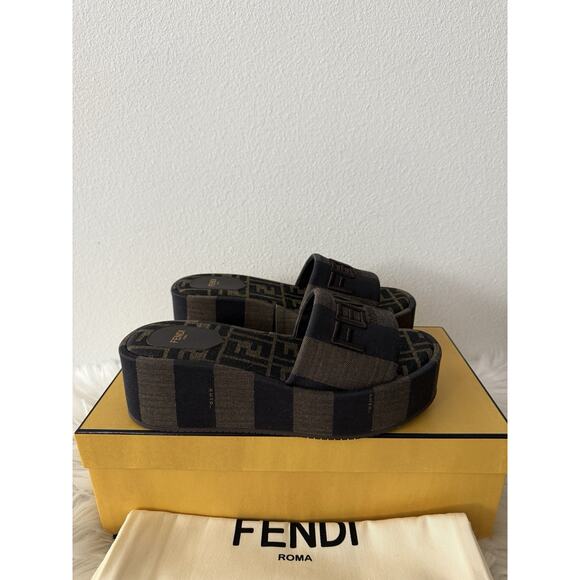 Fendi Sunshine Flatform Platform FF Logo Jacquard Baguette Feel Slides - Picture 8 of 11
